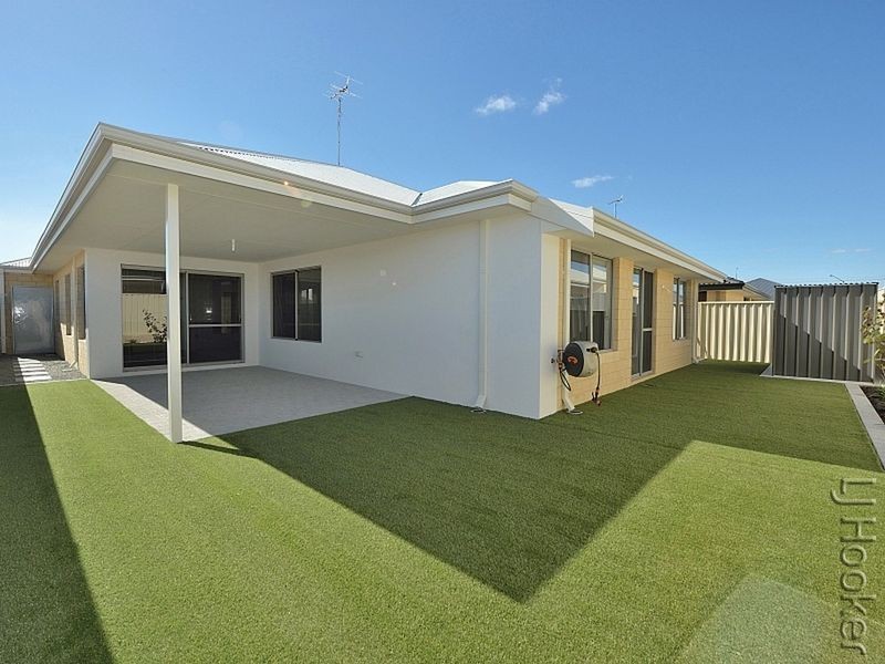 9 Balclutha Crescent, Madora Bay WA 6210