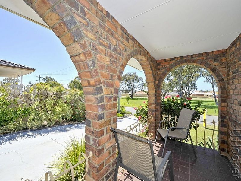 10 Dalrymple Terrace, Halls Head WA 6210