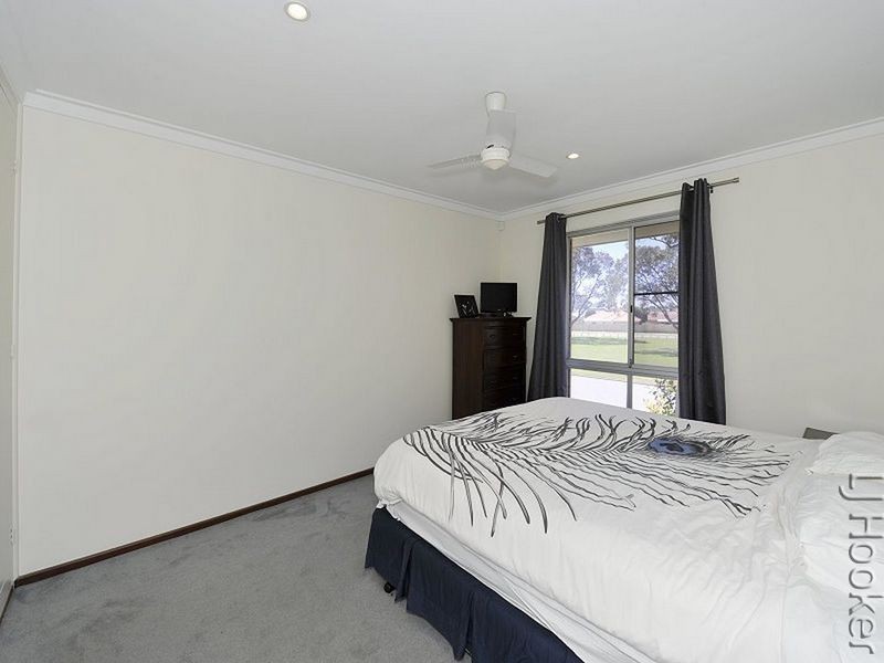 10 Dalrymple Terrace, Halls Head WA 6210