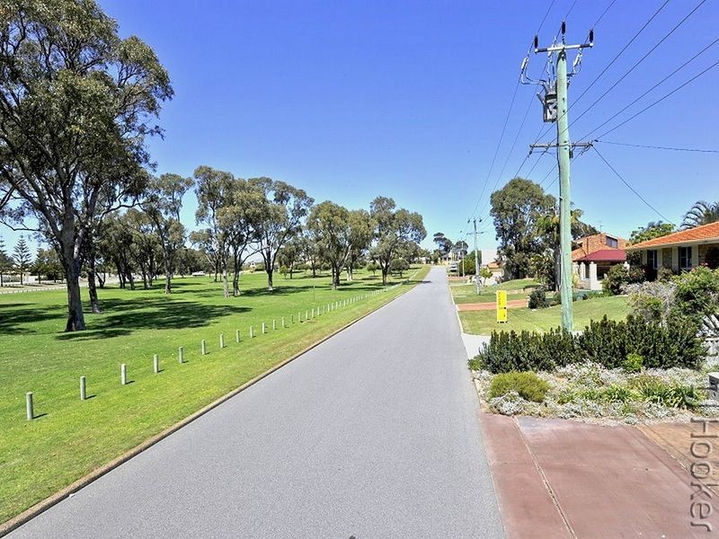 10 Dalrymple Terrace, Halls Head WA 6210