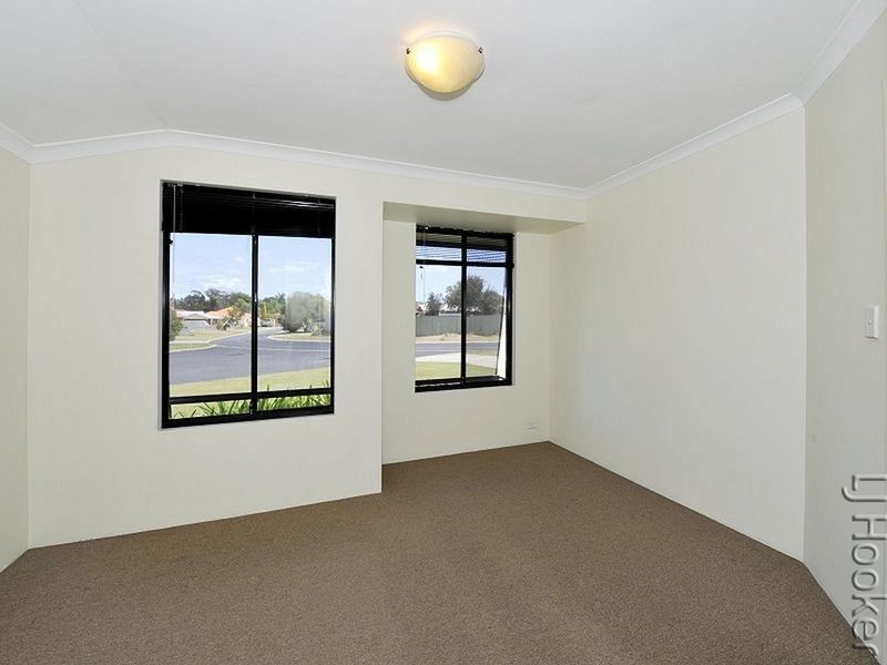 14 Herald Rise, Greenfields WA 6210