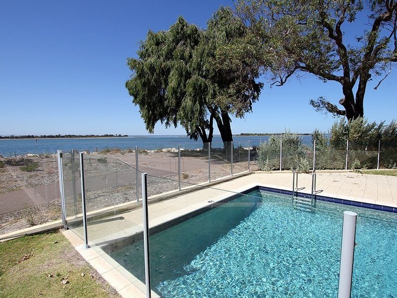 28/30 Sirrocco Drive, Erskine WA 6210