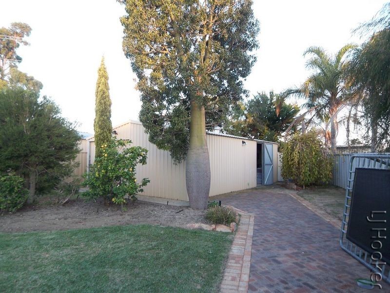 18 Malvern Rise, Greenfields WA 6210