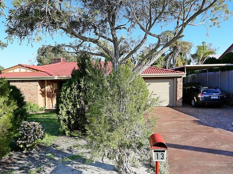 13 Pepperwood Rise, Halls Head WA 6210