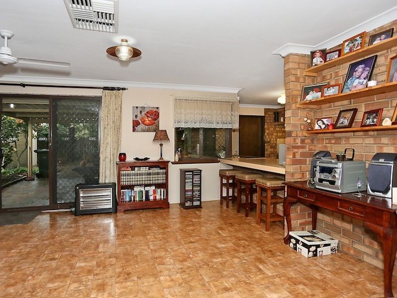 13 Pepperwood Rise, Halls Head WA 6210