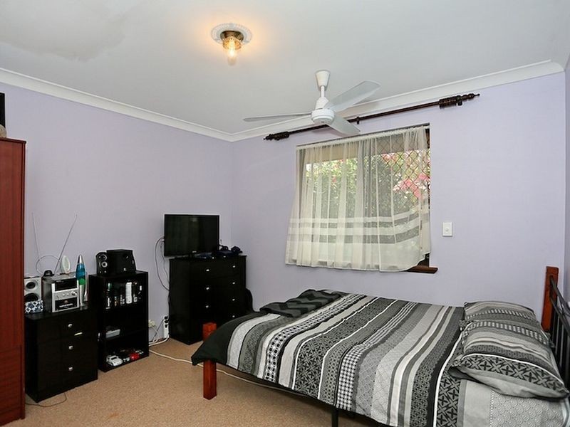 13 Pepperwood Rise, Halls Head WA 6210