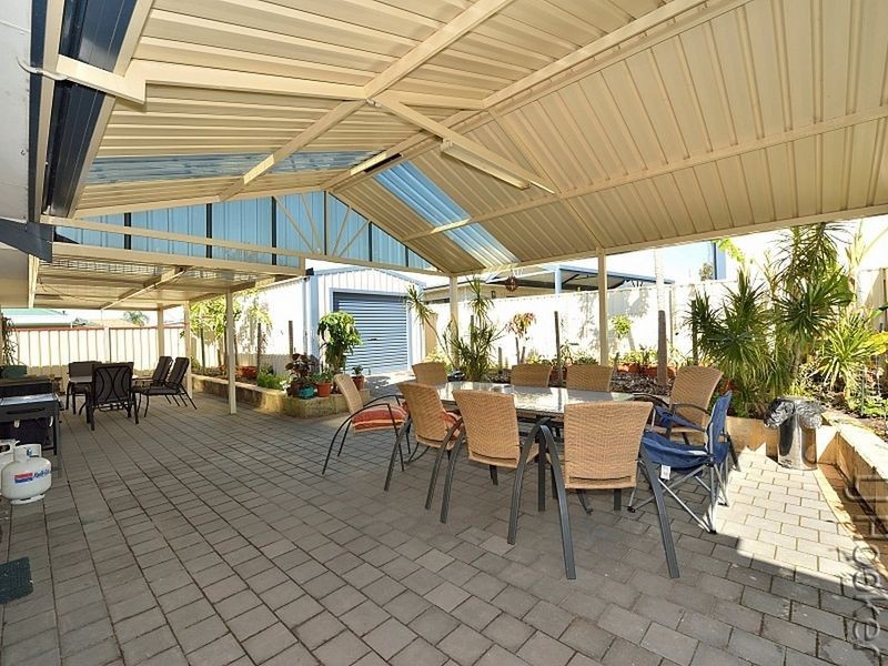 36 Ravendale Drive, Dudley Park WA 6210