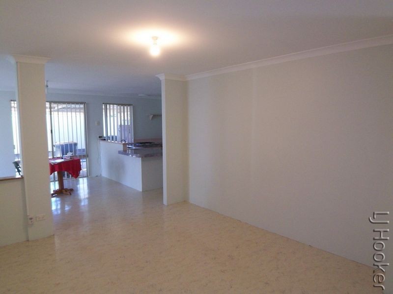 11 Casula Avenue, Coodanup WA 6210