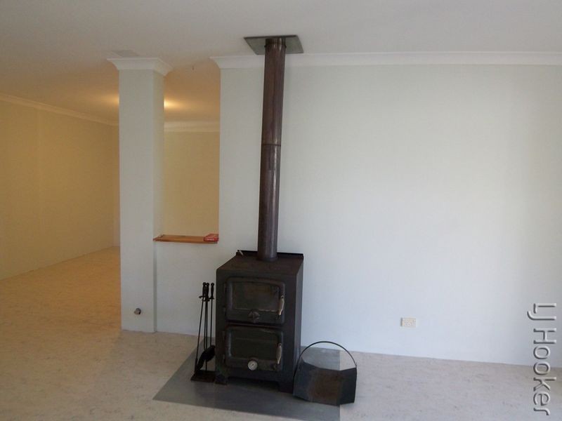 11 Casula Avenue, Coodanup WA 6210