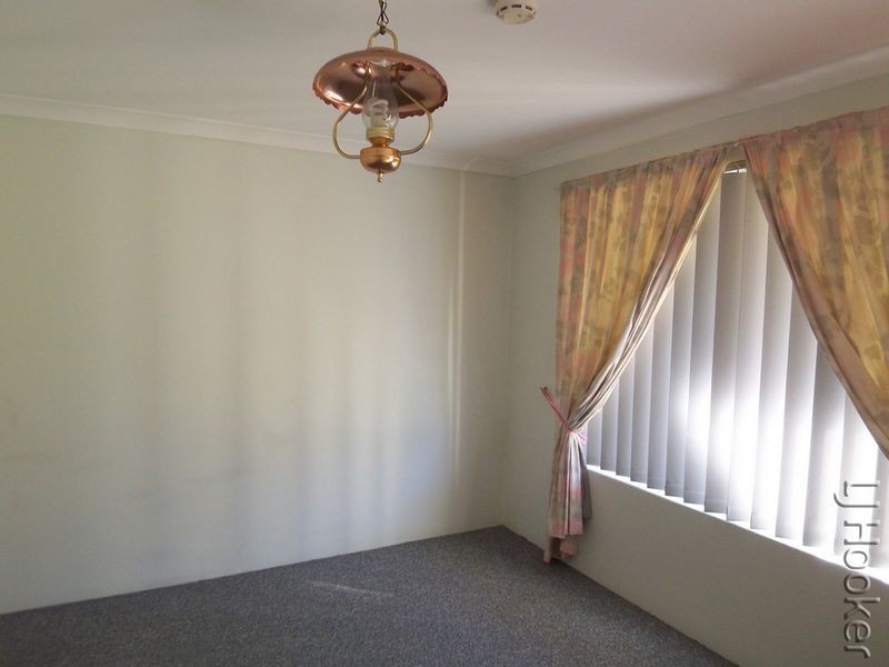 11 Casula Avenue, Coodanup WA 6210