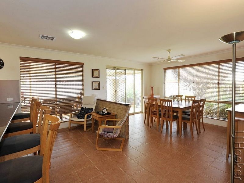 10 Appressa Place, Greenfields WA 6210