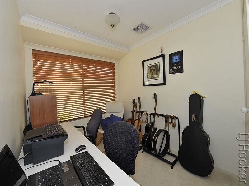 10 Appressa Place, Greenfields WA 6210