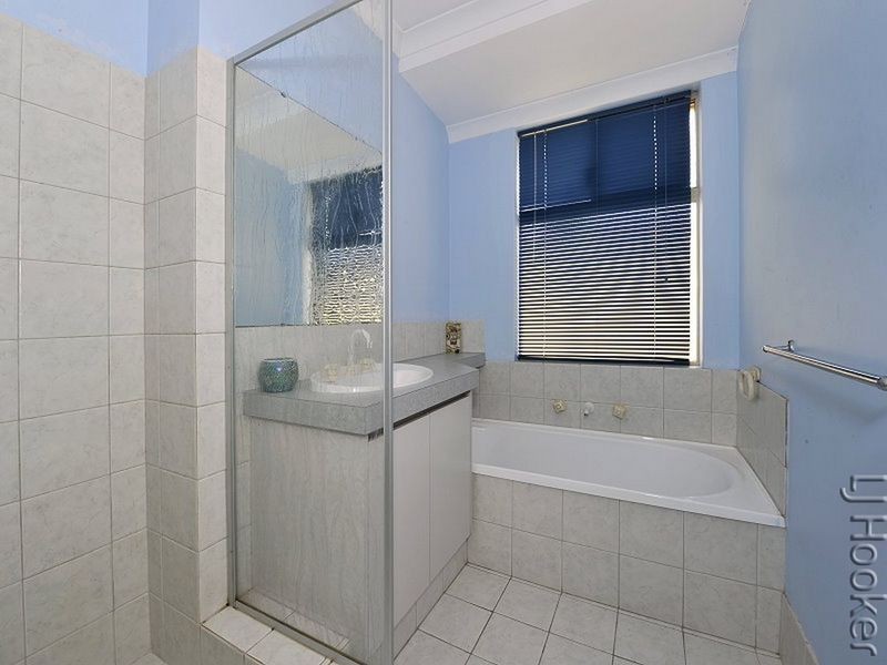 10 Appressa Place, Greenfields WA 6210