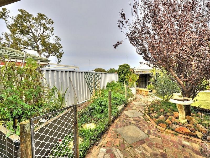 10 Appressa Place, Greenfields WA 6210