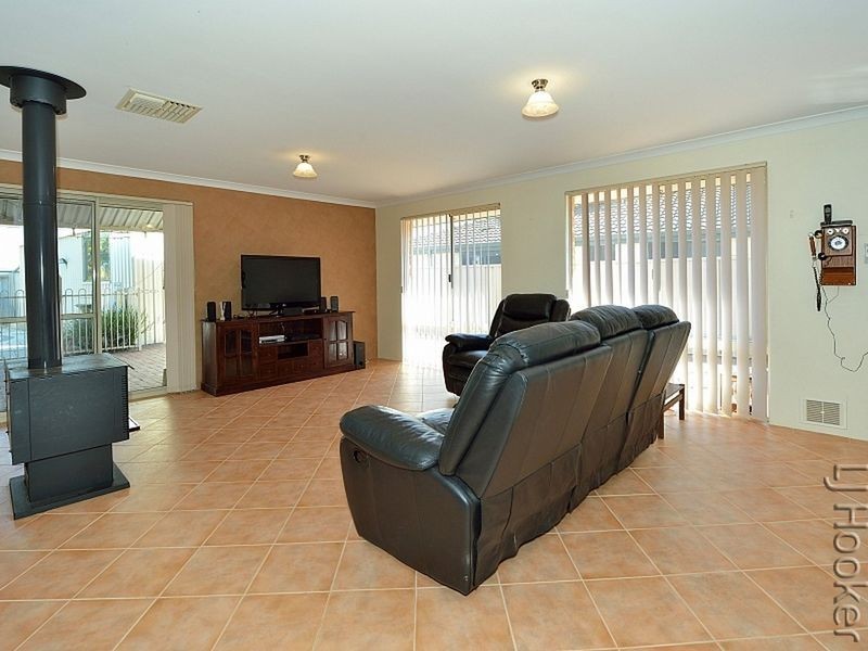 7 Bancroft Close, Greenfields WA 6210