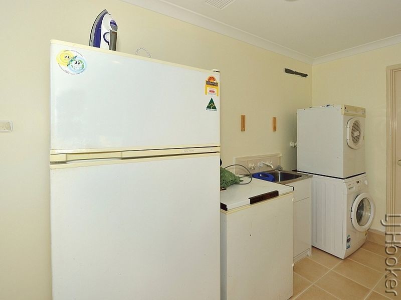 7 Bancroft Close, Greenfields WA 6210