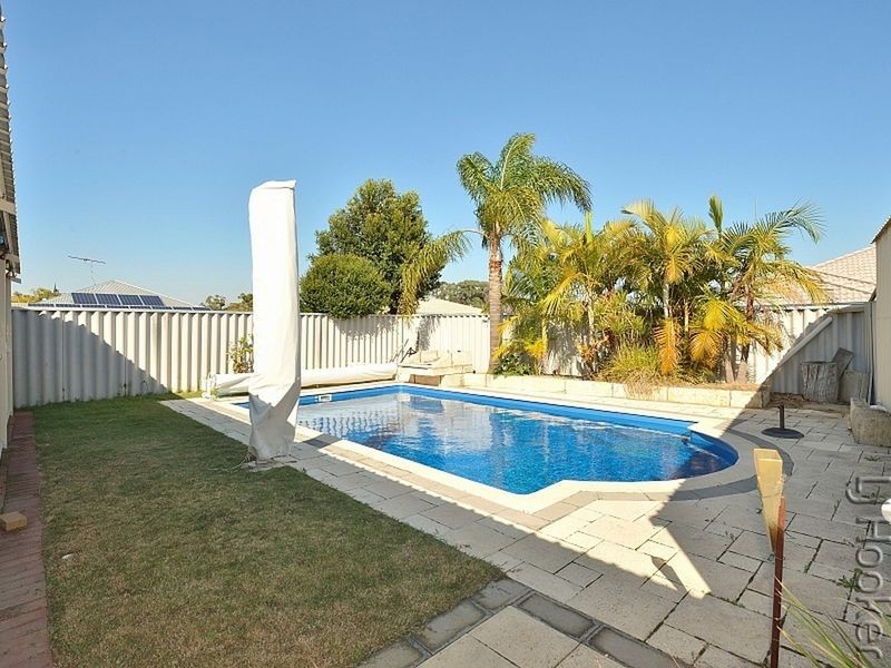 7 Bancroft Close, Greenfields WA 6210