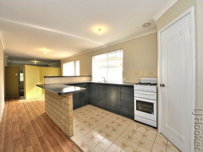 11 Kookaburra Drive, Greenfields WA 6210