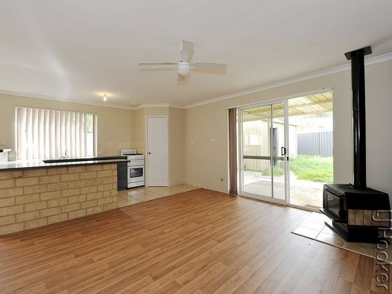 11 Kookaburra Drive, Greenfields WA 6210