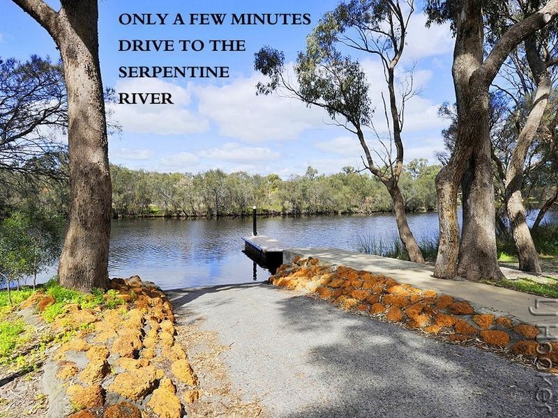 11 Kookaburra Drive, Greenfields WA 6210
