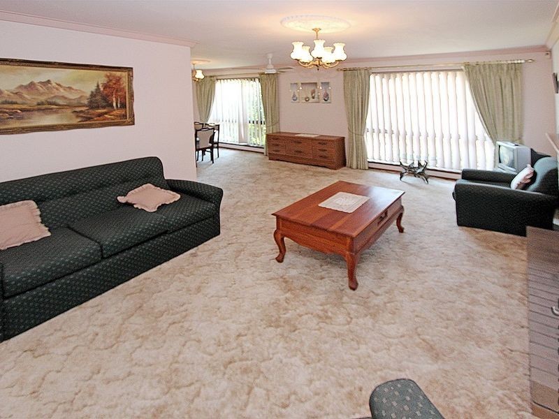 3 Doreen Street, Dudley Park WA 6210