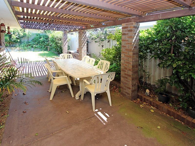 3 Doreen Street, Dudley Park WA 6210