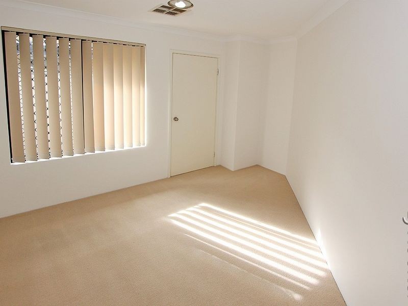 2/10 Davey Street, Mandurah WA 6210