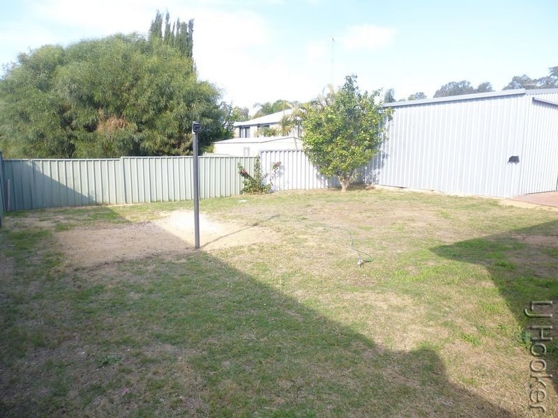 8 Bonnie Doone Grove, Dawesville WA 6211