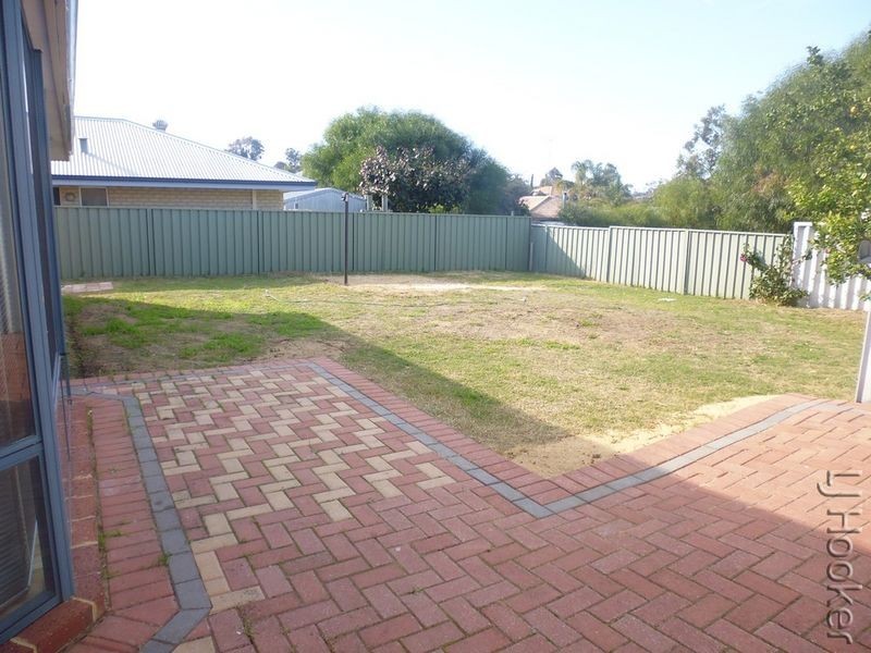 8 Bonnie Doone Grove, Dawesville WA 6211