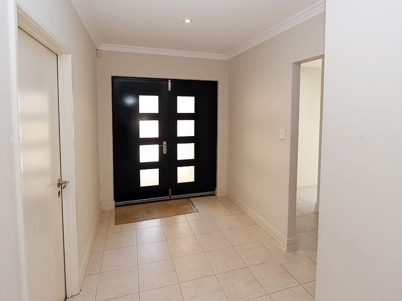 16 Bush View, Wannanup WA 6210