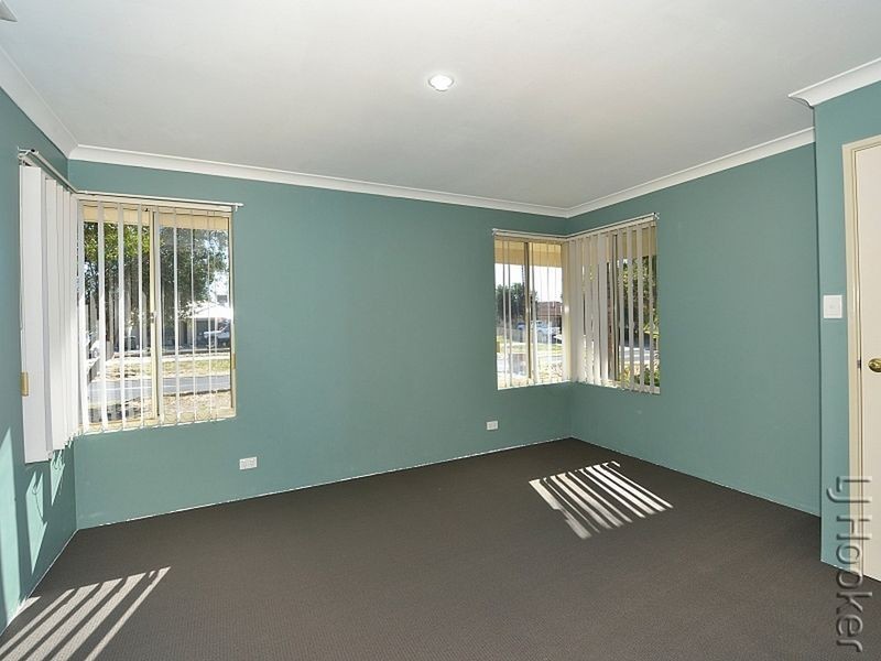 77 Coodanup Drive, Dudley Park WA 6210