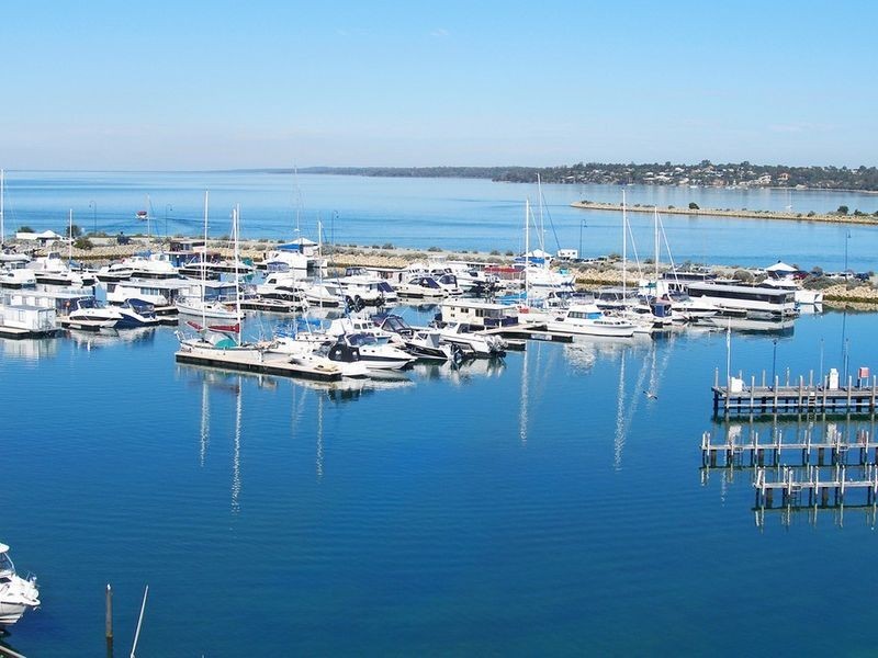 4 Emperor Court, Wannanup WA 6210