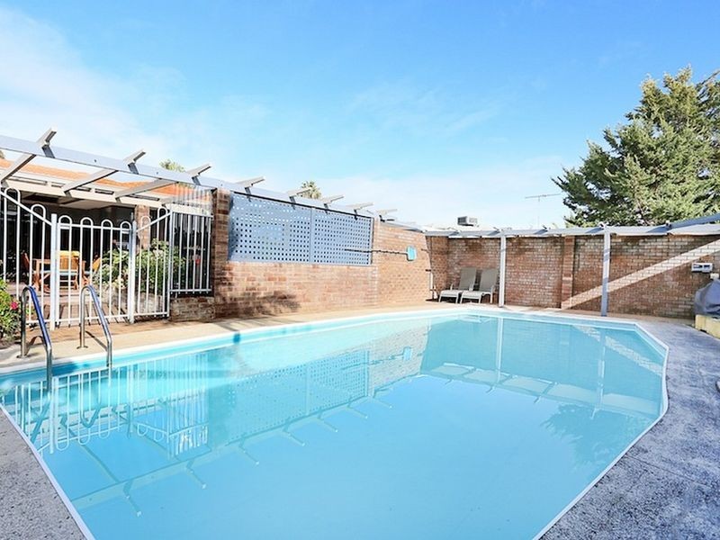 21 Elmore Way, Dudley Park WA 6210