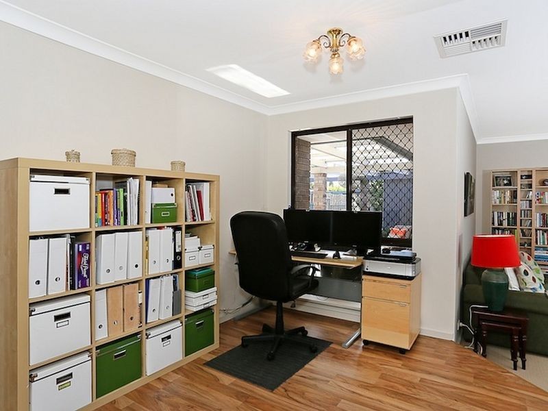 21 Elmore Way, Dudley Park WA 6210