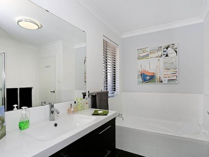 21 Elmore Way, Dudley Park WA 6210