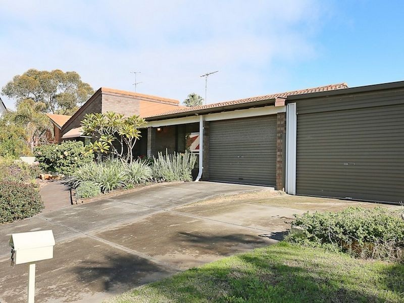 21 Elmore Way, Dudley Park WA 6210