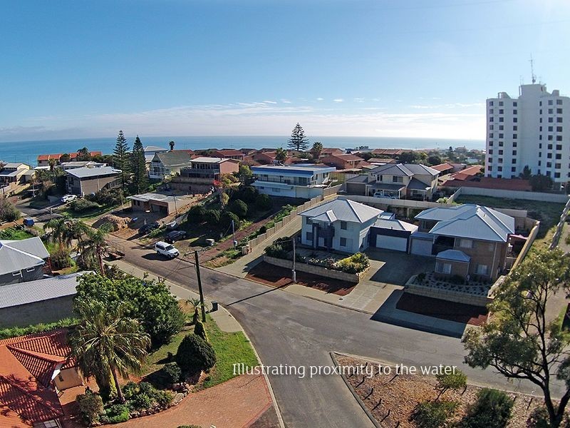 9 Valley Road, Halls Head WA 6210