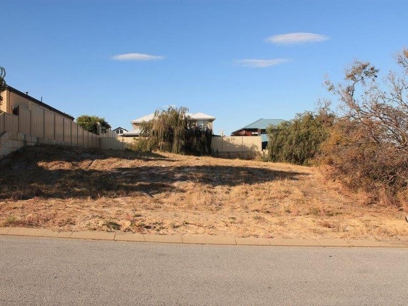 8 Albany Drive, Dawesville WA 6211