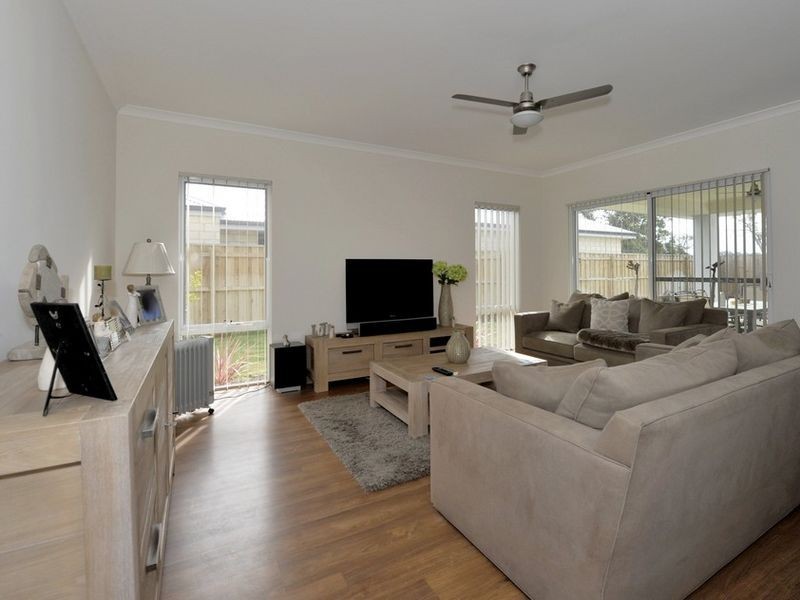 50 Skylark Loop, Erskine WA 6210