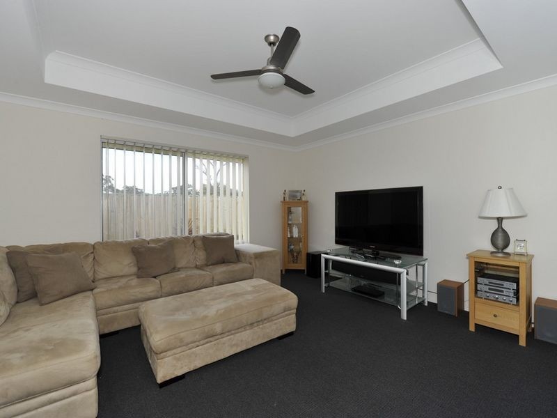 50 Skylark Loop, Erskine WA 6210