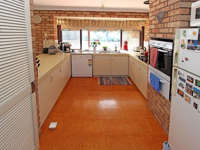 6 Volga Place, Greenfields WA 6210