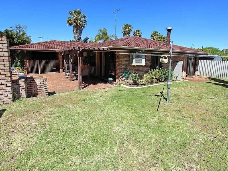 6 Volga Place, Greenfields WA 6210