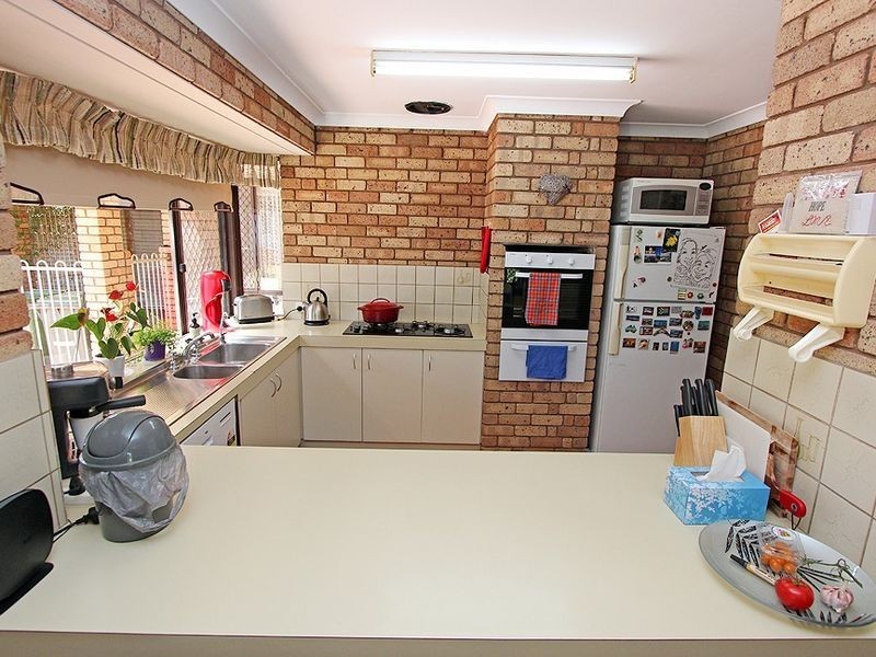 6 Volga Place, Greenfields WA 6210