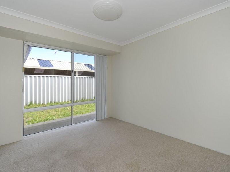 41 Tamarisk Drive, Halls Head WA 6210