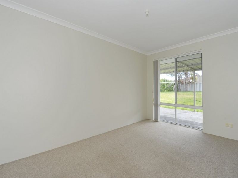 41 Tamarisk Drive, Halls Head WA 6210