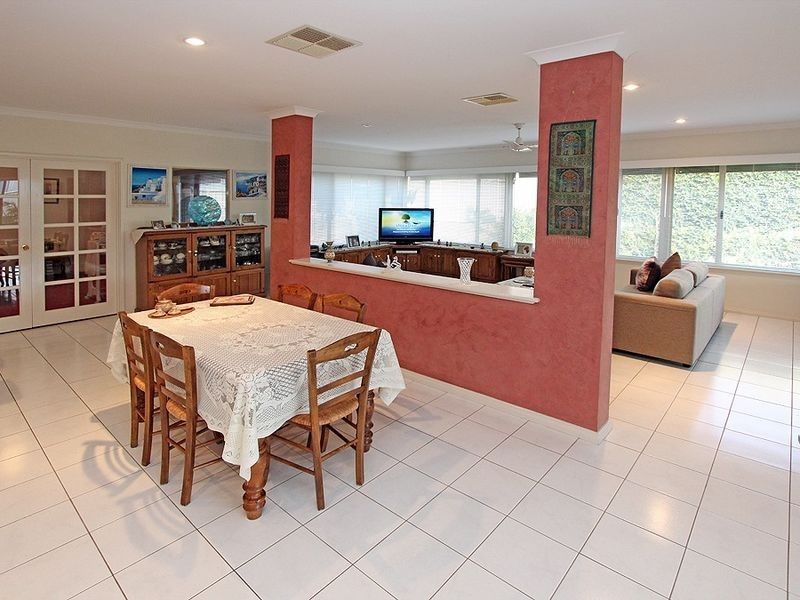 2 Regia Pass, Madora Bay WA 6210