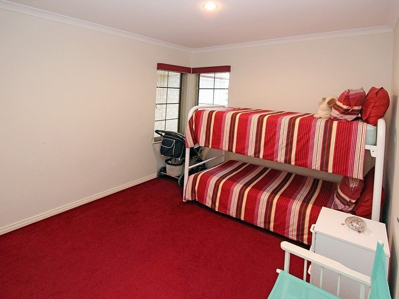 2 Regia Pass, Madora Bay WA 6210