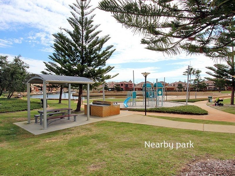 35 Princeton Drive, Wannanup WA 6210