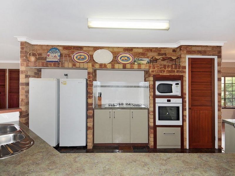 9 Pallinup Place, Dudley Park WA 6210
