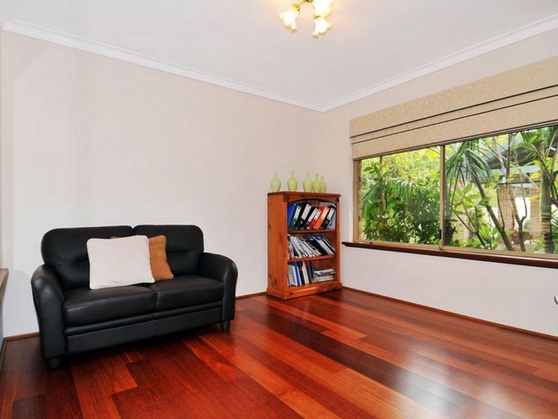 9 Pallinup Place, Dudley Park WA 6210